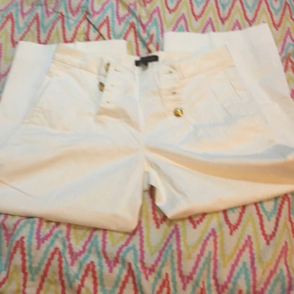 Banana Republic White Capri pants